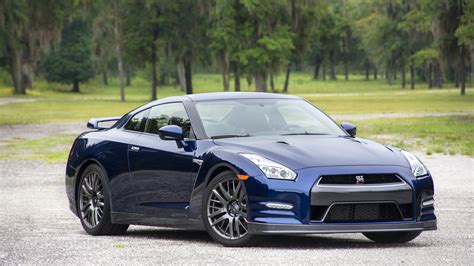 2016 Nissan GT-R Review - autoevolution