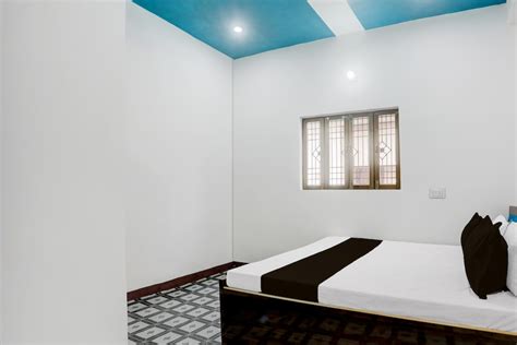 SPOT ON Ajay Hotel Phulpur Railway station, SPOT ON Prayagraj, Book ...
