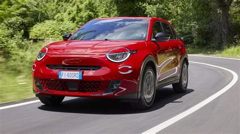 Fiat 600e electric crossover revealed