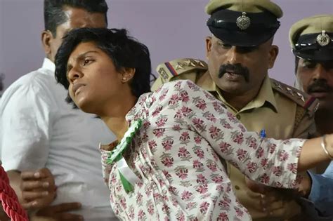 Woman Who Shouted 'Pakistan Zindabad' At Anti-CAA Rally Attended By ...