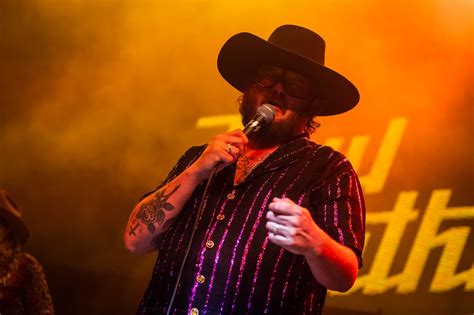 Country music star battling cancer makes major life announcement ...