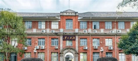 最新发布|湖南大学出国留学教育2021年本科招生简章_管理