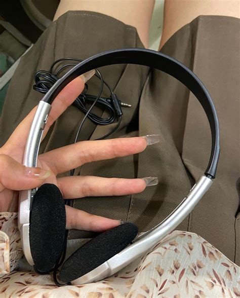 Panasonic vintage 90’s headphones || WEIRDPLANET