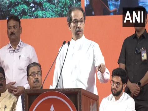 "Eknath Shinde has gone again to perform Mujra in Delhi...": Uddhav ...