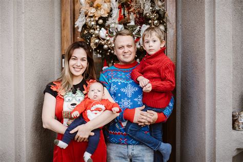 15 Fun Christmas Vacation Ideas For Family That You'll Love