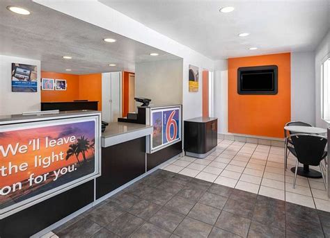 MOTEL 6 OCEANSIDE - Motel Reviews, Photos, Rate Comparison - Tripadvisor