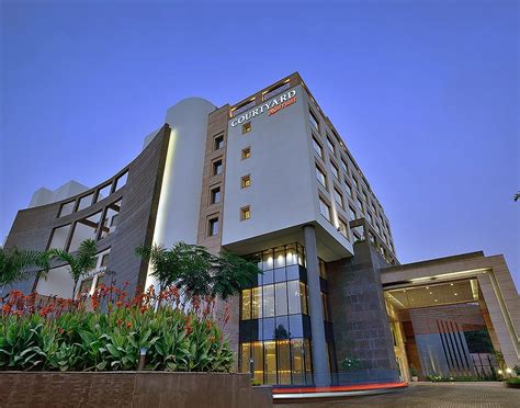 Destination Wedding in Raipur at Courtyard by Marriott Raipur | Shaadi ...