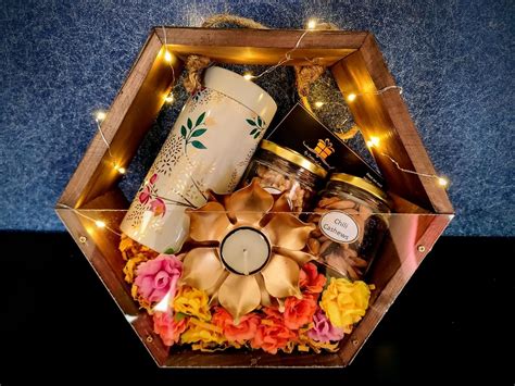 Diwali gift basket : Amazon.in: Grocery & Gourmet Foods