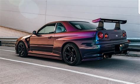 Midnight Purple III (R34 GTR) : r/Autos