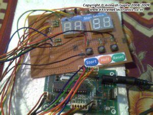 +Stop Watch Using AT89C52 Microcontroller 的图像结果