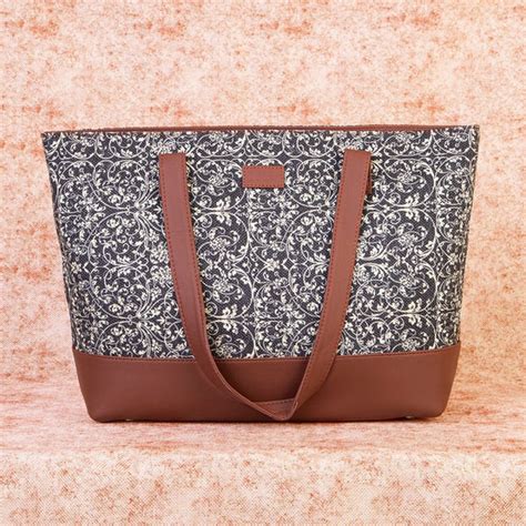 Lattice Lace Tote Bag – Zouk