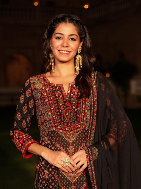 Ethnic Wear for Women | Ethnic Dress for Women : Juniper