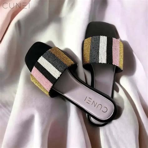 The Ultimate Guide to Finding the Perfect Flat Sandals for Women