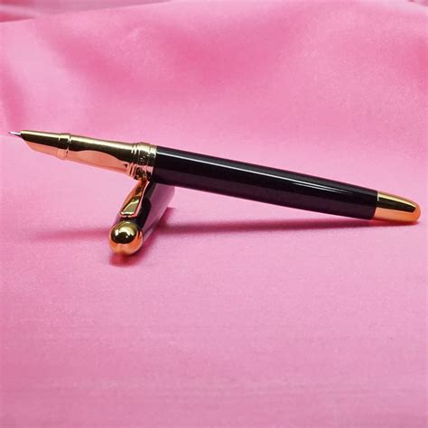 penhouse.in Black Color Body & Cap Gold Trims Fine Tipped No.51 SSF ...