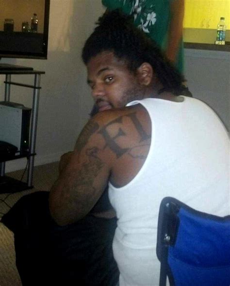 Florida mall shooting: Reward up to $10,000 as police hunt for suspect ...