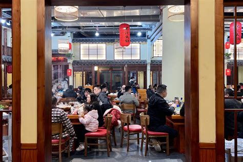 老铁路主题餐厅亮相湖南衡阳 - China.org.cn