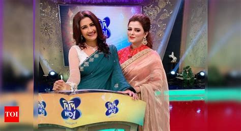 Actress Rupsha Mukhopadhyay has a gala time with ‘Didi No. 1’ host ...