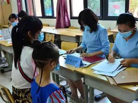 2023年最新规定小学一年级入学年龄是6岁以上吗？ - 名医在线