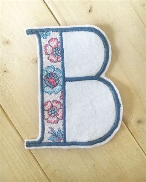 Bernina Embroidery Tutorials 的图像结果