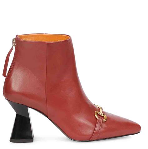 Saint Ashley Rust Leather Gold Horsebit Décor Back Zip Boots – SaintG India