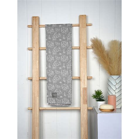Buy Doctor Towels Banana Jacquard Floral Bath Towel - Charcoal (M) Online