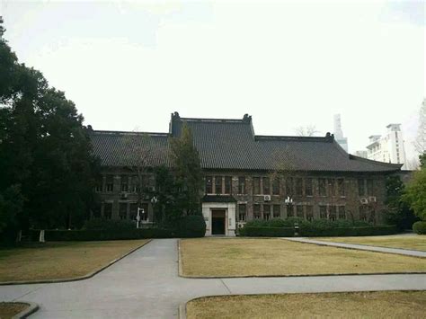 【携程攻略】南京南京大学(鼓楼校区)景点,这是是中国著名学府南京大学，非常古朴的校区，建筑比较老旧但是书香…