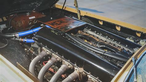 “The Beast”: un monstruo con motor de Spitfire - espíritu RACER