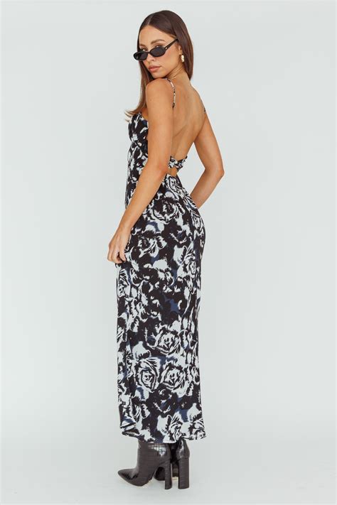 Leslie Selfie Dresses