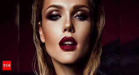 Get a dewy and glossy finish with these highlighters - Times of India