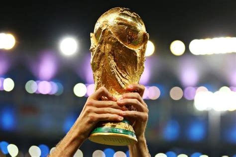 卡塔尔恐失2022年世界杯举办权，中国球迷：国足机会来了！_腾讯新闻