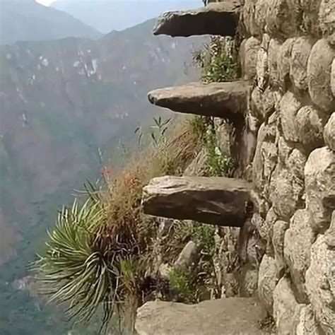 People Share ‘Death Stairs’ That Are Completely Dangerous – Cultural ...