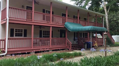 THE CHASSAHOWITZKA HOTEL (Homosassa) - Hotel Reviews, Photos, Rate ...