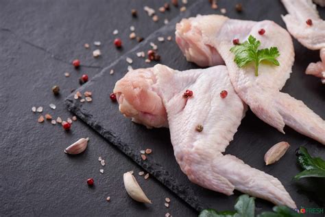 Fresh Chicken Wing (Whole) 新鲜鸡翅 - 500g per pack