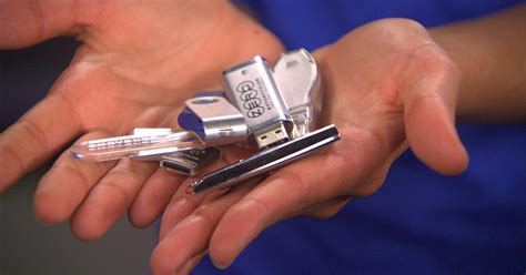 Image result for How to Use a USB Flash Drive