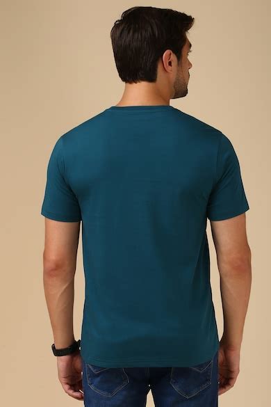 Buy Men Navy Solid Crew Neck T-Shirts Online - 39660080 | Van Heusen