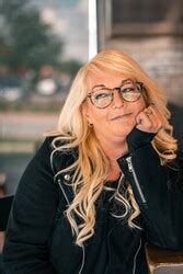 Better Than the Movies eBook by Lynn Painter | Official Publisher Page ...