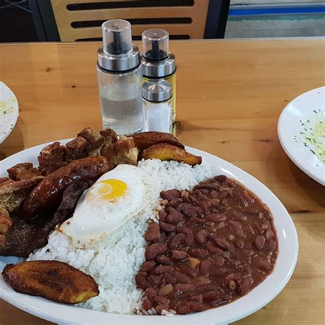 TARDES CALEÑAS KENDALL, Miami - Restaurant Reviews, Phone Number ...