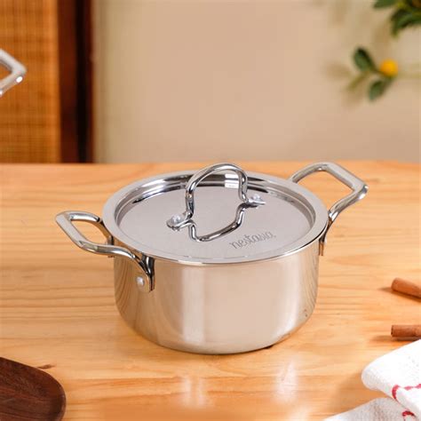 Tri Ply Stainless Steel Casserole Pot With Lid 2300ml Online - Premium ...
