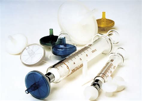 Filtros de 0.22 micras para la filtración de los medios de lavado.