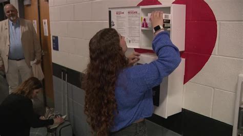 East Troy High School installs Narcan boxes, combatting fentanyl crisis ...