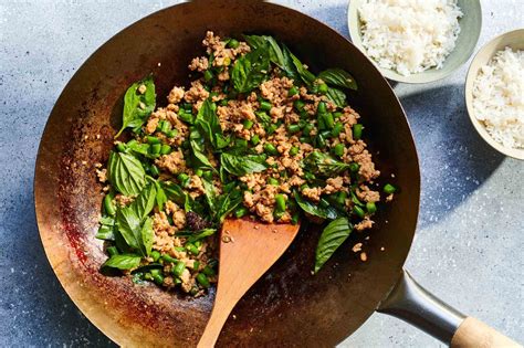 Spicy Thai Basil Chicken Recipe | Gitone.hk