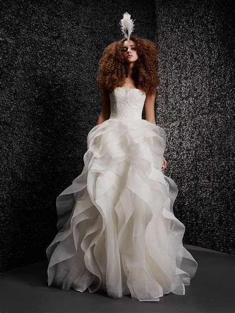 Vera Wang Bride 的图像结果