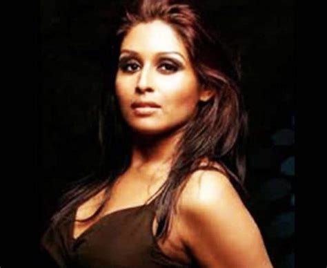 Actor Leena Paul arrested in ₹200 crore extortion case