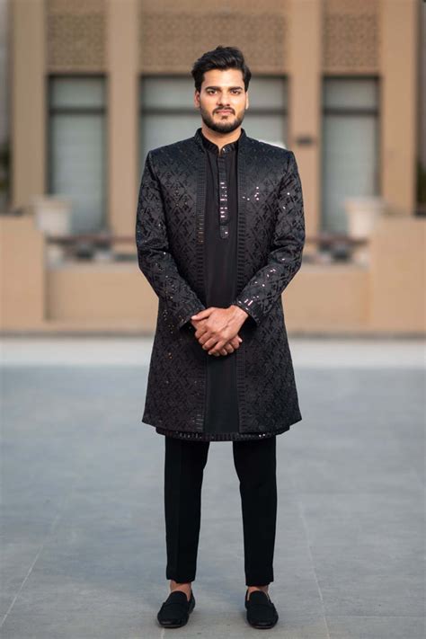 Premium Sherwanis & Suits – 15% OFF First Order | Rajwada