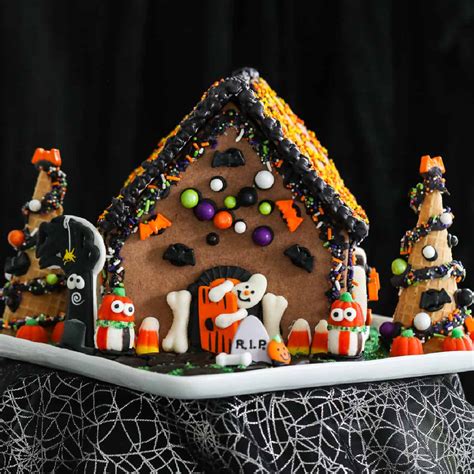 Halloween Gingerbread Houses How To Make A Spooky And Fun Halloween