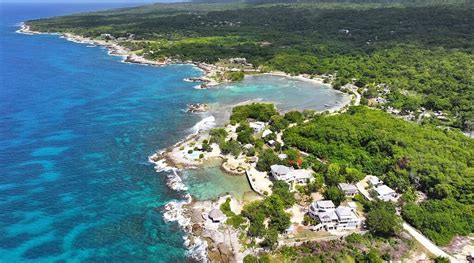 CORAL COVE WELLNESS RESORT - 2026 B&B Reviews, Photos, Rate Comparison ...