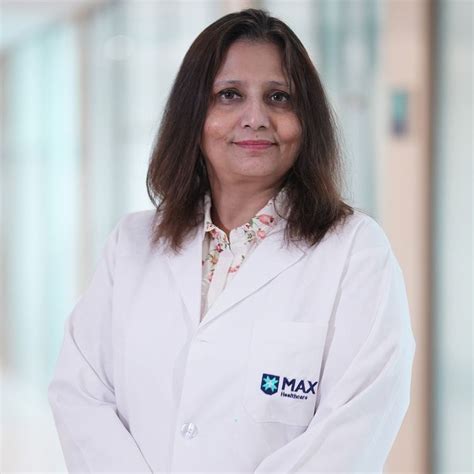 Dr. Charu Goel Sachdeva - Internal Medicine, Book Online Appointment ...