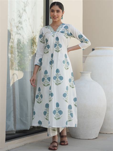 CASUAL WEAR – OneWe India