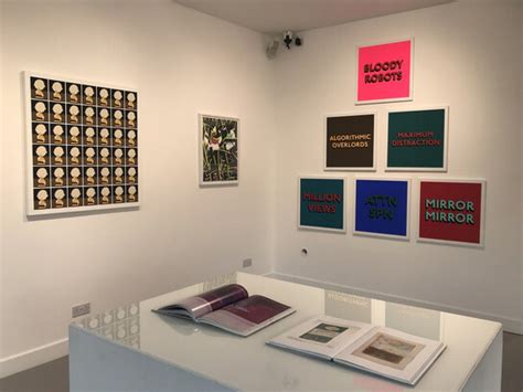 Hang-Up Gallery Collections 2018 | Meer
