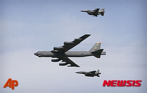 美 B-52 장거리폭격기 등 항공기 60여대 참가 나토 연례 핵훈련 시작 : 네이트 뉴스